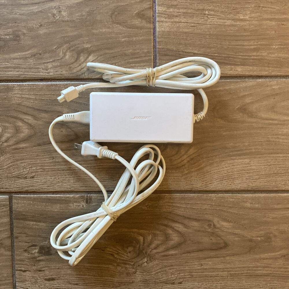 Bose PSM36W-201 SoundDock 18V Power Supply Power Adapter 4 Pin White